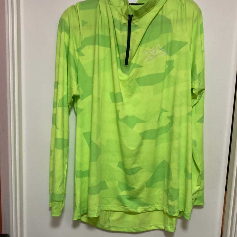 Vibes Golf Club Lon sleeve sweater brand new with tags